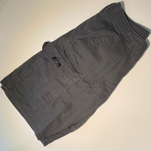 Wrangler grey CARGO shorts